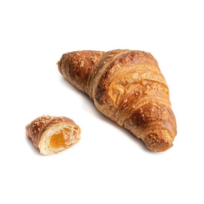 Croissant doré avec un petit morceau coupé, révélant un fourrage à l'abricot, sur fond blanc.