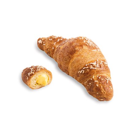 Croissant doré parsemé de vermicelles blancs, avec un petit morceau coupé révélant une garniture crémeuse jaune.