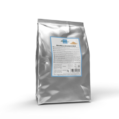 Sachet argenté de 1kg de noisettes concassées Martoni, étiquette bleue et blanche