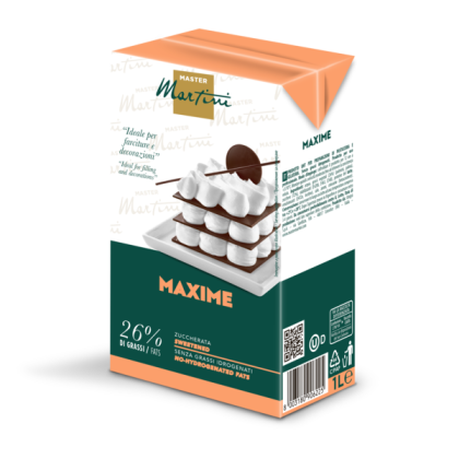 Brique de 1L de crème sucrée Master Martini Maxime, 26% de matière grasse, avec image de dessert en couches.