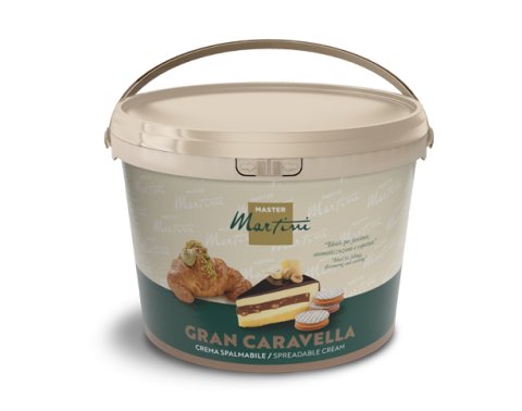 Seau beige de crème à tartiner Master Martini Gran Caravella, étiqueté avec un croissant et un gâteau à étages